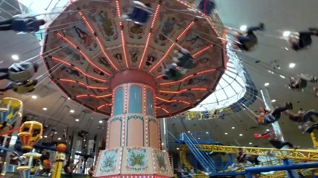 The Mall of America vs West Edmonton Mall: Which is Better? Compared & Reviewed - Best Edmonton Mal смотреть онлайн