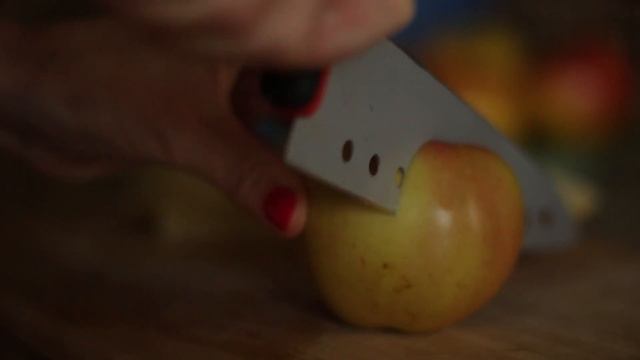 ШАРЛОТКА С ЯБЛОКАМИ В ДУХОВКЕ. Как приготовить шарлотку с яблоками! смотреть онлайн