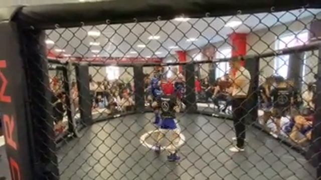 для тех кто считает то что я не занимаюсь 4 года кикбоксингом