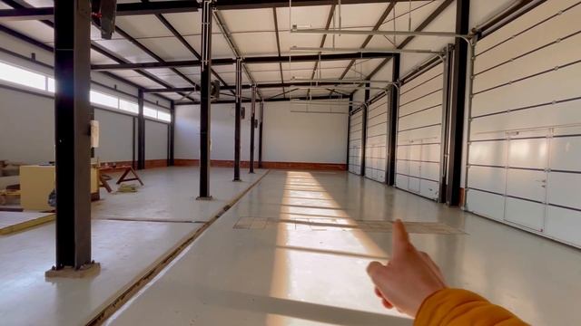 Строительство здания из сэндвич-панелей (обзор).