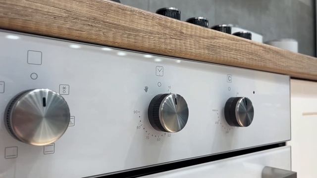 Духовой шкаф Holberg HEO 6760MW смотреть онлайн