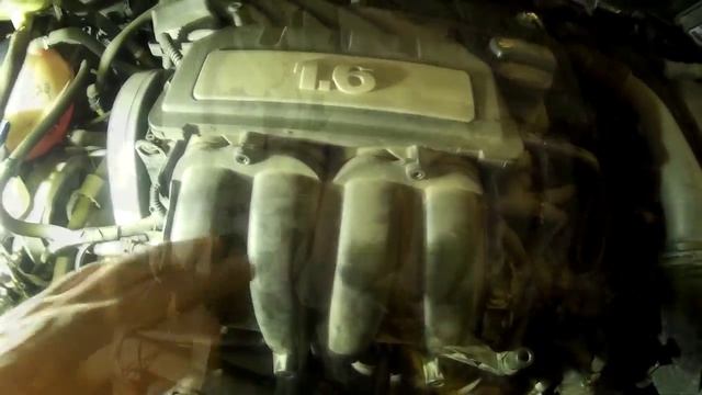 Volkswagen Caddy Фольксваген Кадди замена свечей зажигания 1.6 Bse Bsf Bfq смотреть онлайн