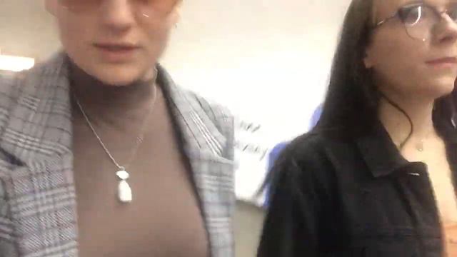 VLOG из ПИТЕРА 5: МЕТРО В ПИТЕРЕ | ОЧЕРЕДЬ В МАРШРУТКУ | ДОРОГА В ПЕТЕРГОФ | смотреть онлайн