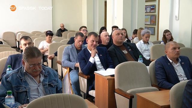 Депутаты чествовали Александра Бачурина смотреть онлайн