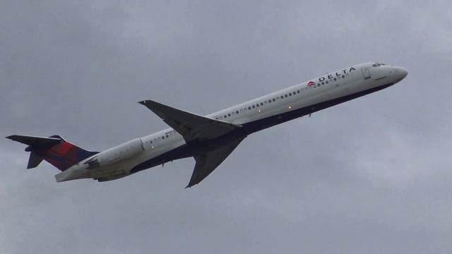 (4K) Afternoon Rush at Atlanta Hartsfield-Jackson Airport смотреть онлайн