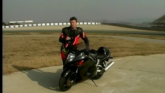 2002 Suzuki GSX 1300R Hayabusa - Overview & Test Drive смотреть онлайн
