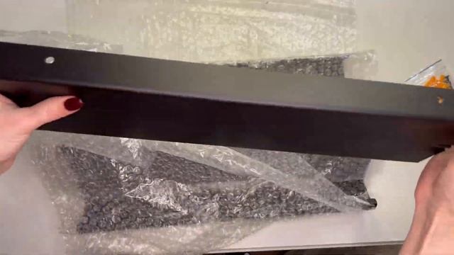 Распаковка настенной трехъярусной полки от Home Design Studio смотреть онлайн