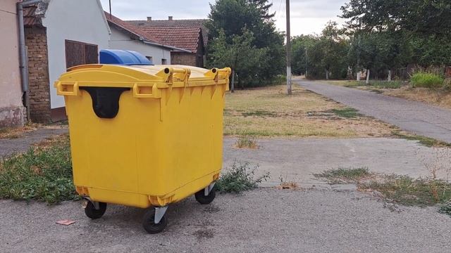 Зарисовки из жизни маленького сербского села в Воеводине | Сколько здесь стоит дом? Инфраструктура смотреть онлайн
