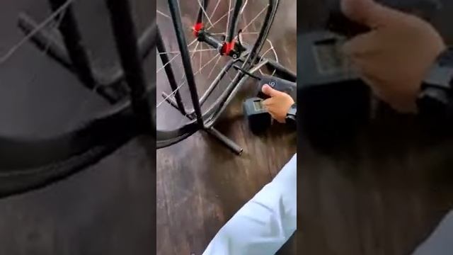 Hands on review of Xiaomi Mijia Bicycle Pump, MJBPUMP1 смотреть онлайн