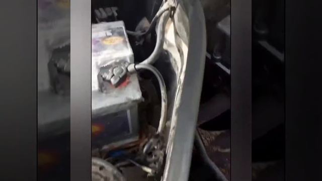 أسباب ظهور لمبة البطارية في الطابلوه voyant batterie смотреть онлайн