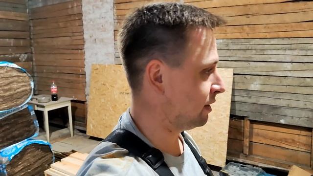 Можно ли занизить существующие балки? Стяжка в доме 30-х годов. TimeLapse. Ноябрь 2022 смотреть онлайн