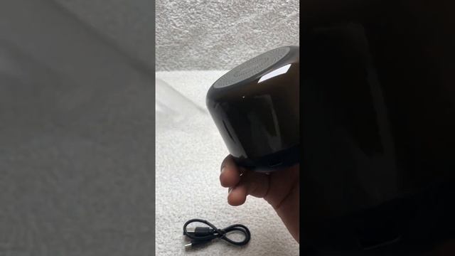Joyroom JR-ML03 Mini Bluetooth-динамик с RGB смотреть онлайн