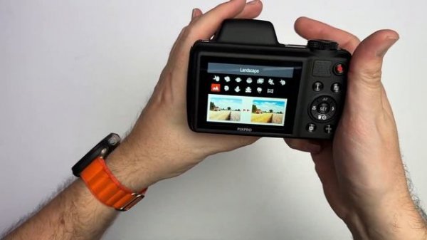 KODAK PIXPRO Astro Zoom AZ528-BK 16 MP Digital Camera with 52x Optical