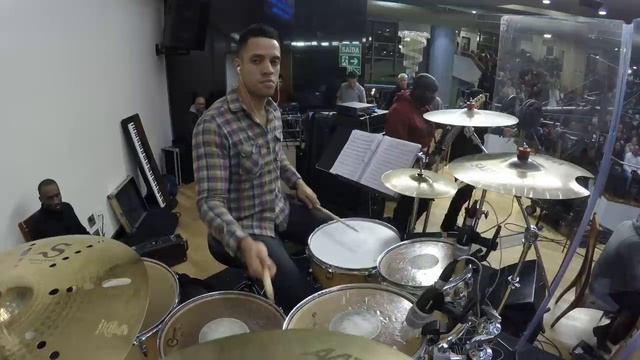 Danilo Martins - "Samba" - Big Band - (Drum Cam) смотреть онлайн