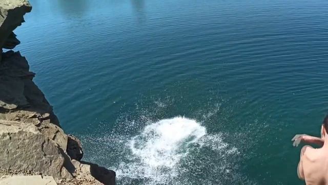 Мой прыжок с отвесной скалы Монаховский карьер смотреть онлайн