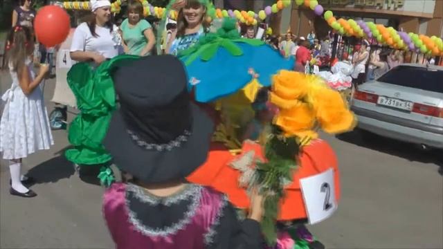 ПАРАД ДЕТСКИХ КОЛЯСОК - ТОГУЧИН 2013 смотреть онлайн