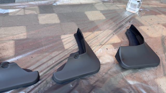 Красим брызговики на Tugella
 #tugella #geely