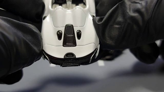 LCD 1/64 McLaren ELVA / McLaren Senna GTR смотреть онлайн