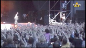 Papa Roach show Moscow -Between Angels&Insects