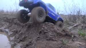 ГЕЛЕНДВАГЕН 6X6 против TRX-4 4х4 ... Сравнительный тест в гряземесе. Оффроад Traxxas G63.