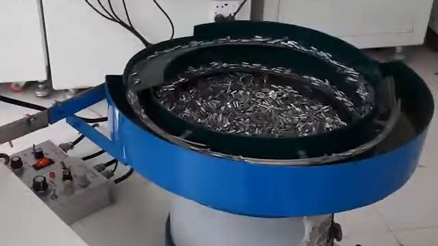 Станок для опрессовки наконечников на провода KS-1500V смотреть онлайн