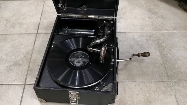 Эдит и Леонид Утесовы - Маркиза. Раритетный американский патефон «Victrola» смотреть онлайн