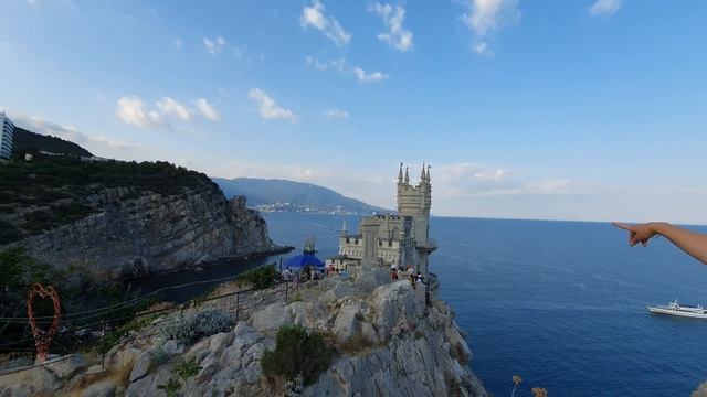 КРЫМ. ЯЛТА. Ласточкино Гнездо. ЛЕТО 2019. Очень красиво и очень жарко.