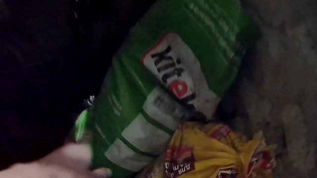 Вермикомпостер в домашних условиях. Вермикомпостер Лодырь. Чем кормить червей в домашних условиях смотреть онлайн