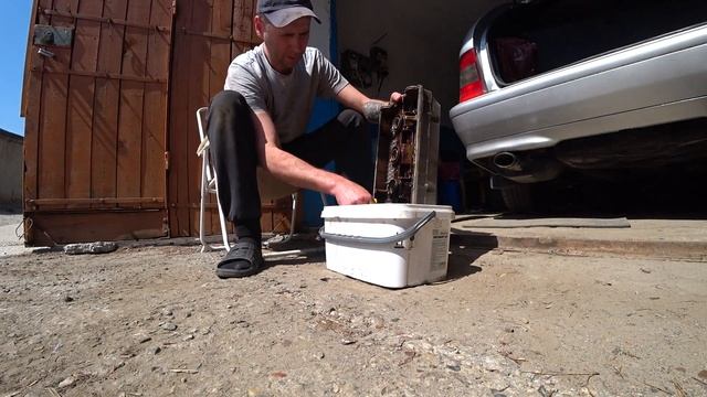 Замена лобовины двигателя м111