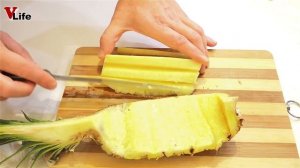 Как нарезать АНАНАС КРАСИВО. БЫСТРО и ЛЕГКО ? Tips #02
