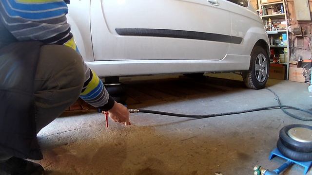 Пневмодомкрат. смотреть онлайн