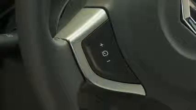 Renault Koleos Facelift Cabin смотреть онлайн