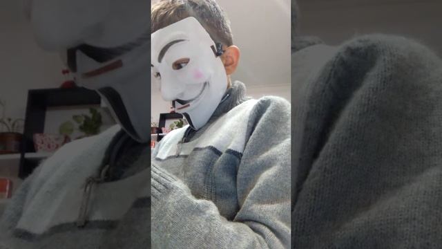 Пробуем выращивать кристаллы из соли и еще разлили воду часть 1 смотреть онлайн