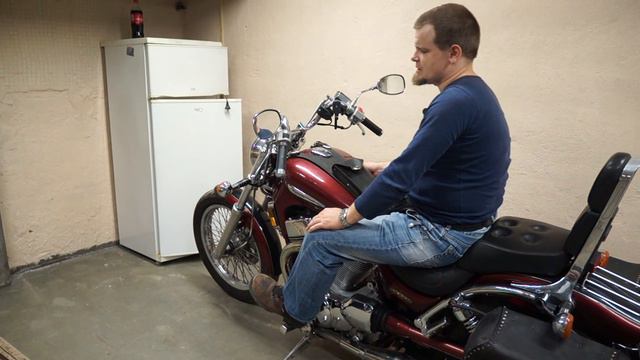 Недорогой олдскульный чоппер. Suzuki intruder 1400 смотреть онлайн