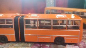 Автобус Ikarus-280.64, Икарус оранжевый.