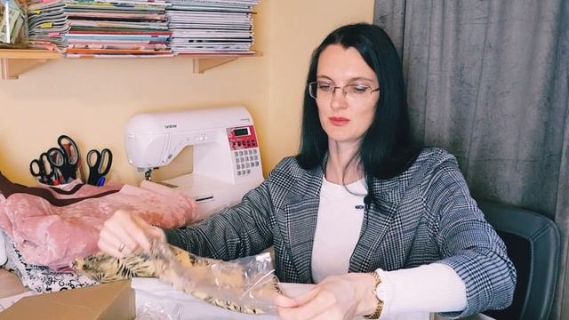 Новые ткани. Распаковка. Что я нашла в отделе с остатками тканей смотреть онлайн