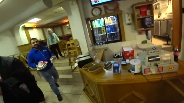 Залетел в Швецию на 3 дня. БЕСПЛАТНАЯ Еда. Швеция встречай Студента смотреть онлайн