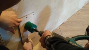 Сверление алмазной коронкой по плитке