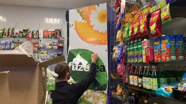 Как поклеить пленку на холодильник смотреть онлайн