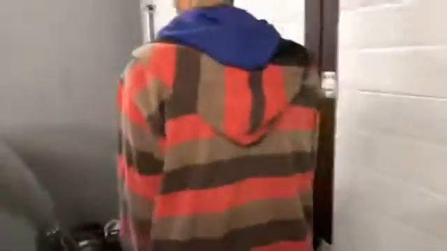 Виброизоляция своими руками. Устраняем дребезжание дверей. Замена динамиков. смотреть онлайн