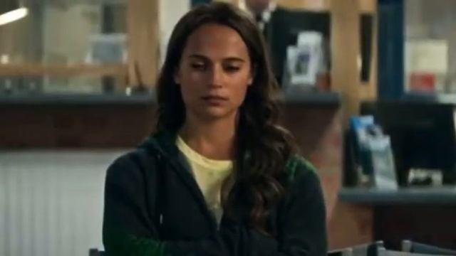 Лара Крофт ( Алисия Викандер ) - Grazy in Love . смотреть онлайн