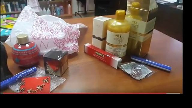 Пакет-сюрприз от AVON.