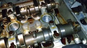 замена прокладки клапанной крышки ,состояние мотора тайота аурис 2007год мотор 4zz-fe .