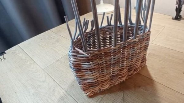 МК. Подвесная корзина (досбаскет) из газетных трубочек. Hanging basket of newspaper tubes.