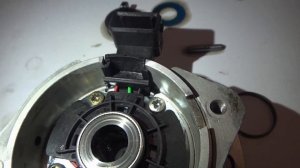 Глохнет не заводится замена датчика Холла  крышки трамблера и бегунка Ауди 100 2.0 ACE