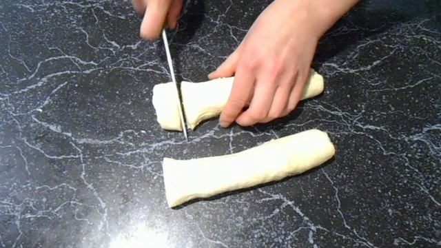 Булочки с вишнёвой начинкой. Самса с вишней. смотреть онлайн