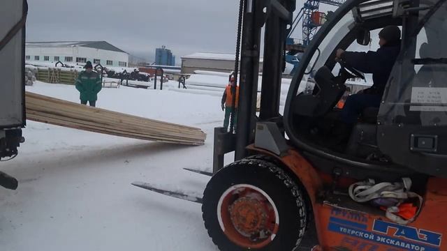 Ролик 82. Первый рейс в Новом 2022 году. Отогнал МАНа в сервис. Повстречал на выгрузке подписчика. смотреть онлайн