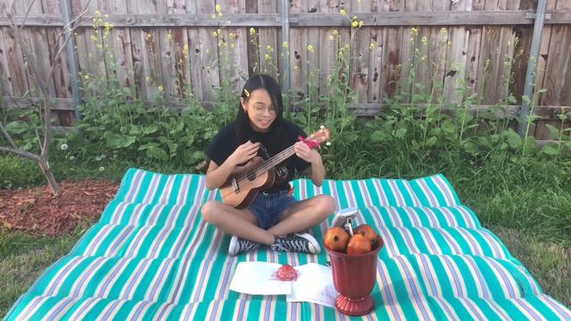 things that make it warm by cavetown in my backyard !! (cover) смотреть онлайн