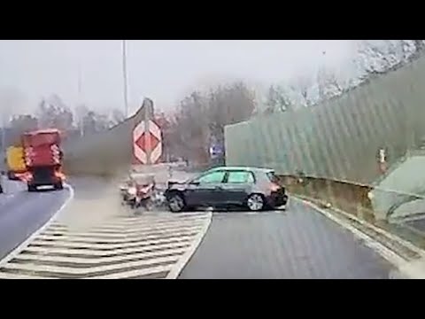 Дураки на дороге | Обзор происшествий смотреть онлайн