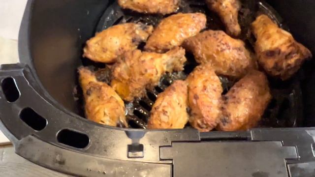 Air Fryer BBQ Chicken Wings Recipes ||THE BEST EASY GAME DAY WINGS смотреть онлайн
